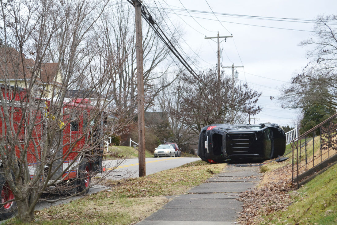 Picture This Accident at 16th and Plum in Parkersburg News, Sports